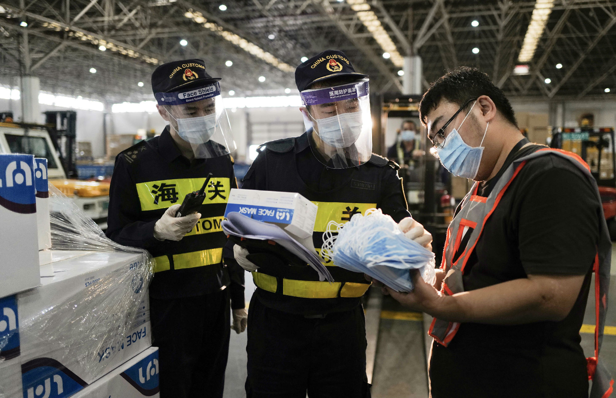 深圳宝安机场海关多举措便利企业通关